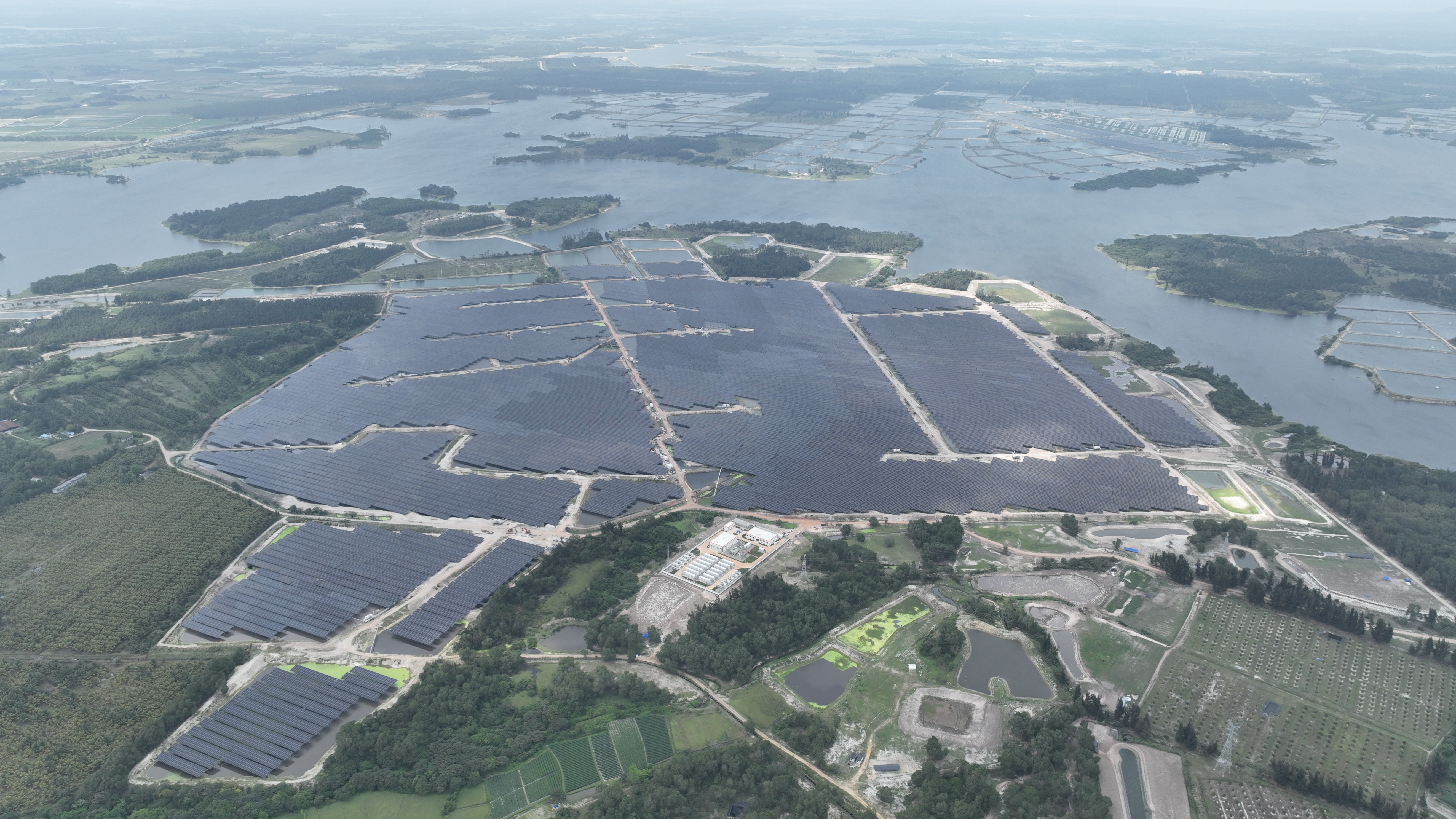 海南文昌100MW渔光互补项目