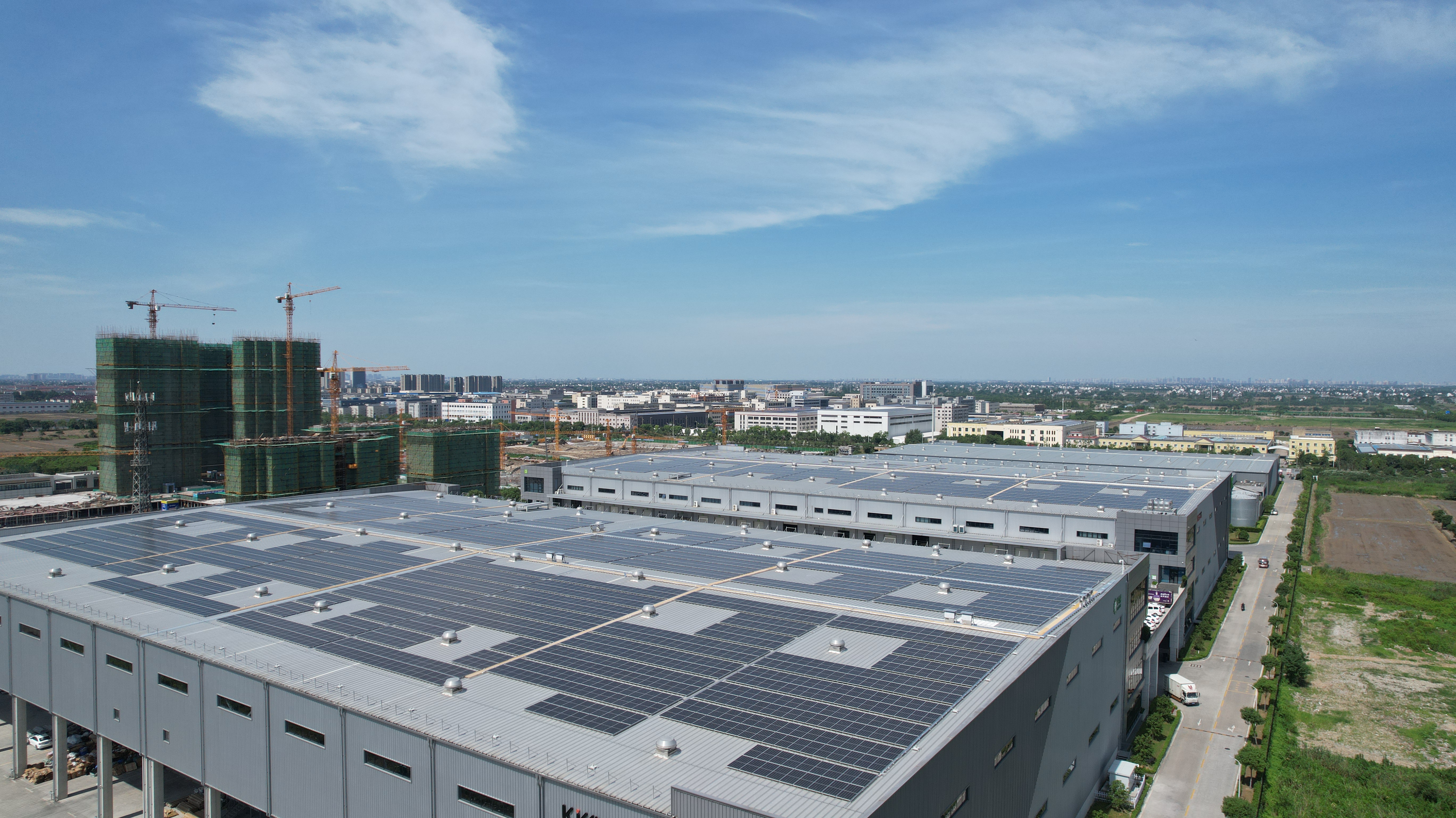 嘉瑞仓储嘉兴3.2MW工商业光伏电站