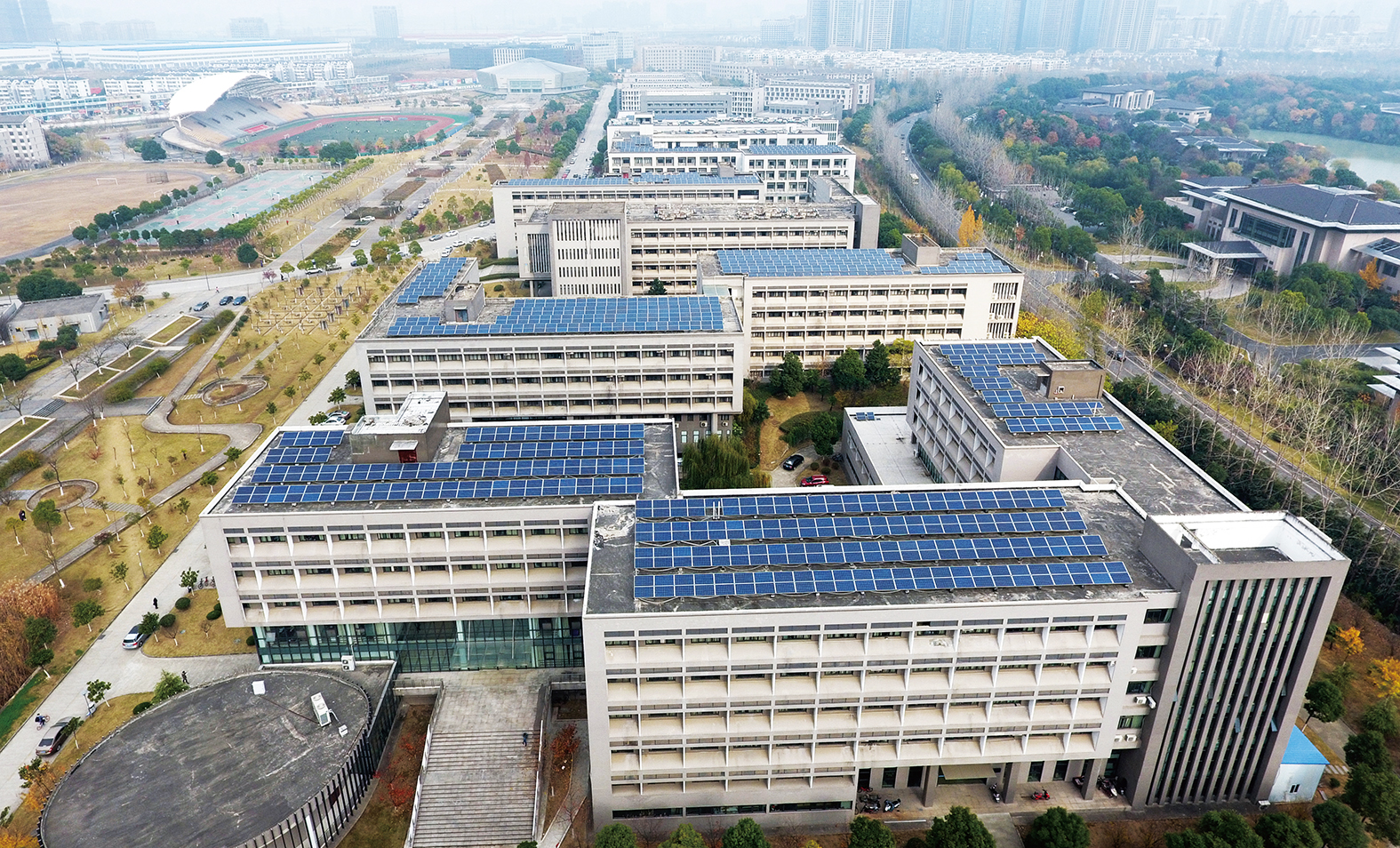 安徽大学理工楼300KW分布式光伏电站